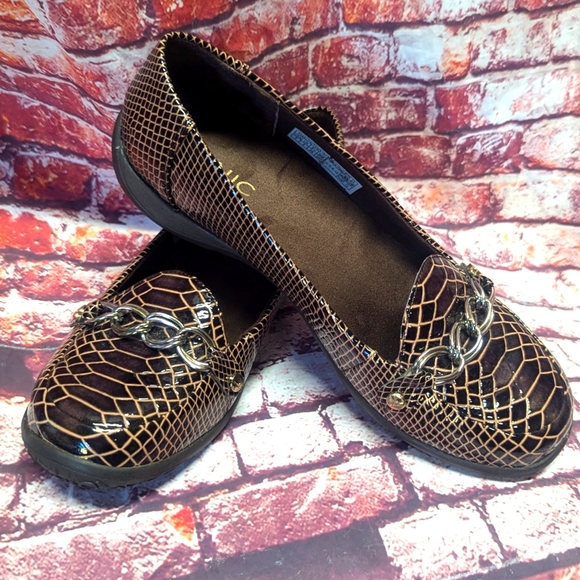 Vionic Alda Womens 7 Brown Leather Snake Croc Chain Orthaheel Loafers - Picture 2 of 7